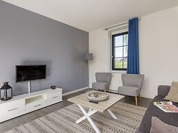 Restyled Apartment on the Markermeer