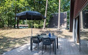 Restyled Bungalow With Dishwasher, in Natural Surroundings