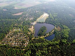 Restyled Bungalow With Dishwasher, in Natural Surroundings