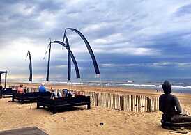 Modern Lodge With 2 Bathrooms, Near the Beach