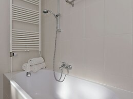 Detached Bungalow Close to Lake Veere