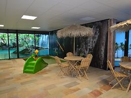 Wellness Villa With Private Indoor Pool, on a Holiday Park in the Maas