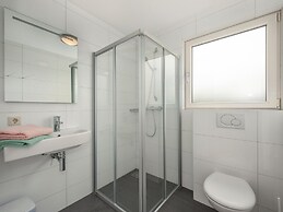 Wellness Villa With Private Indoor Pool, on a Holiday Park in the Maas