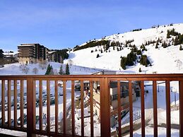 Chalet in Auris-en-oisans With Balcony Views