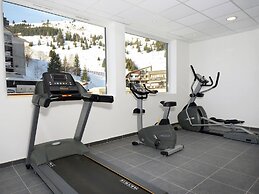 Chalet in Auris-en-oisans With Balcony Views