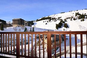 Chalet in Auris-en-oisans With Balcony Views