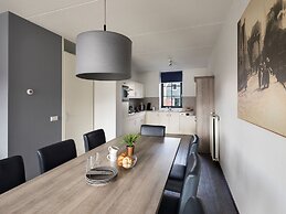 Restyled Apartment on the Markermeer