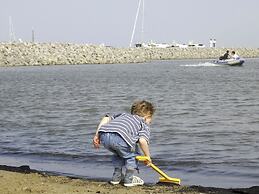 Restyled Apartment on the Markermeer