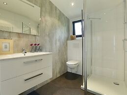 Designed Chalet With Smart TV, Next to Forest