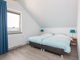 Holiday Home With Private Jetty on Water