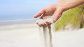 Comfortable Lodge With Dishwasher, Near the Beach