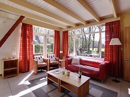 Cozy Holiday Home with Bubble Bath near Zwolle