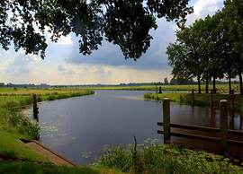 Cozy Holiday Home with Bubble Bath near Zwolle