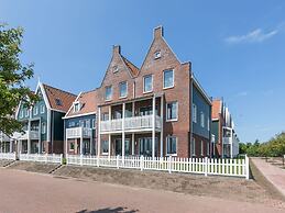 Restyled Apartment on the Markermeer