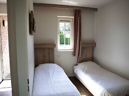 Comfortable Bungalow Near the Veluwe