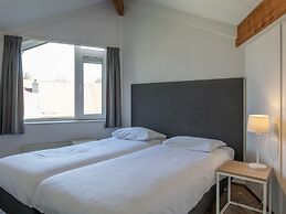 Restyled Bungalow with Dishwasher near Cozy Domburg