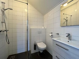 Restyled Bungalow with Dishwasher near Cozy Domburg