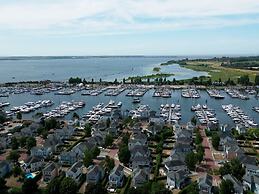 Luxury Apartment With Combi Microwave, Near Rockanje