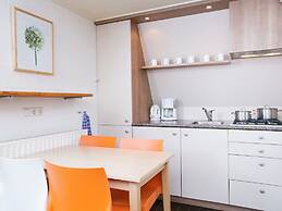 Detached Bungalow With Wifi, Located at Park De Veluwe