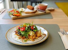 Detached Bungalow With Wifi, Located at Park De Veluwe