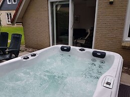 Holiday Home With a Jacuzzi, 20 km. From Assen