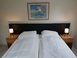 Holiday Home With a Jacuzzi, 20 km. From Assen