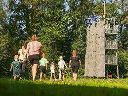 Well Furnished Mobile Home with Microwave near Water