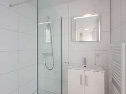 Modern Lodge With Combi-microwave, Beach at 500 m
