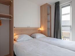 Modern Lodge With Combi-microwave, Beach at 500 m