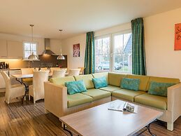 Luxurious Detached Villa With 3 Bathrooms, in De Maasduinen