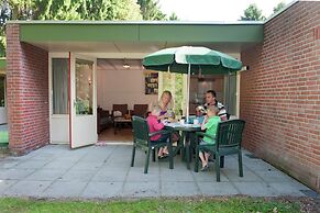 Bungalow at Klein Vink With Garden Terrace