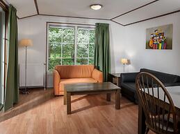 Cosy Chalet With Combi-microwave, Next to a Nature Reserve