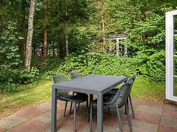Cosy Chalet With Combi-microwave, Next to a Nature Reserve