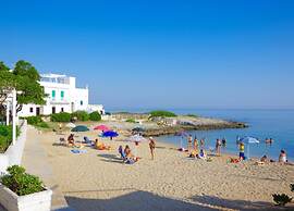 Comfy Apartment with Balcony near Puglia Beach