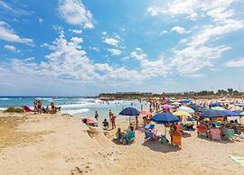 Comfy Apartment with Balcony near Puglia Beach
