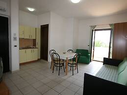Comfy Apartment with Balcony near Puglia Beach
