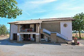 Belvilla by OYO Farmhouse With Private Pool