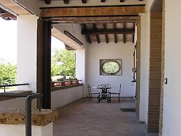 Belvilla by OYO Farmhouse With Private Pool