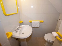 Belvilla by OYO Spacious Home With Lovely Terrace