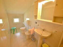 Belvilla by OYO Spacious Home With Lovely Terrace