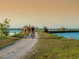 Belvilla by Oyo Village Albarella