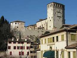 Homely Farmhouse in Pagnano Italy near Forest