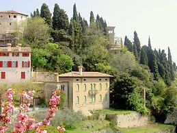 Homely Farmhouse in Pagnano Italy near Forest