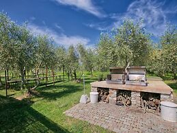 Belvilla by OYO Bozzone Arancio