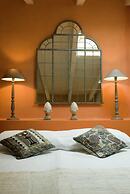 Tuscan Stay w/ Jacuzzi
