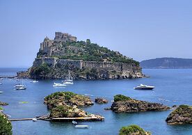 Belvilla by OYO Baia Domizia Villaggio Camping C4