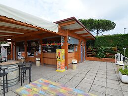 Nice Chalet with Terrace near Sea