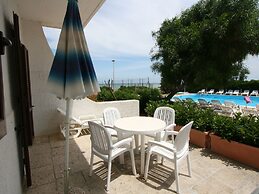 Cozy Apartment with Balcony near Puglia Beach