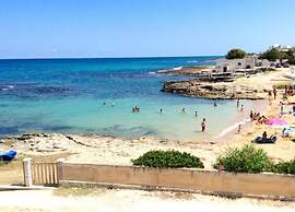 Cozy Apartment with Balcony near Puglia Beach