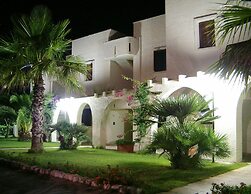 Cozy Apartment with Balcony near Puglia Beach